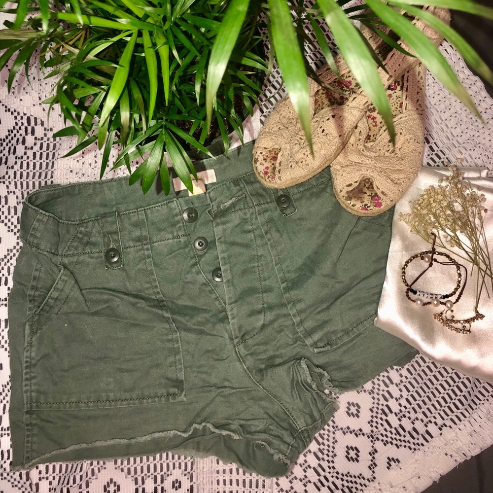 army green cotton high waisted shorts